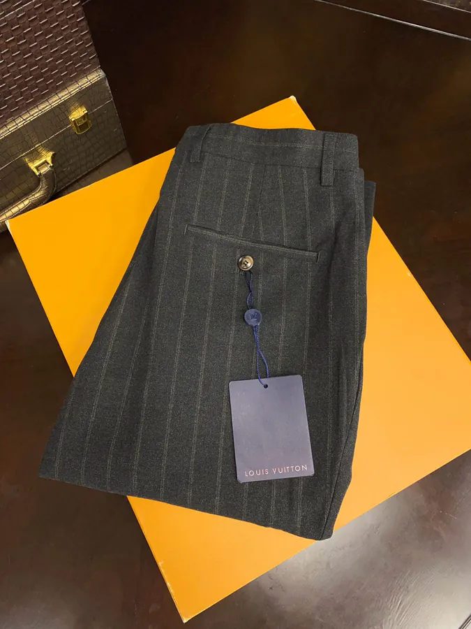 1V Loro Piana Exclusive Gentleman's Suit Set
