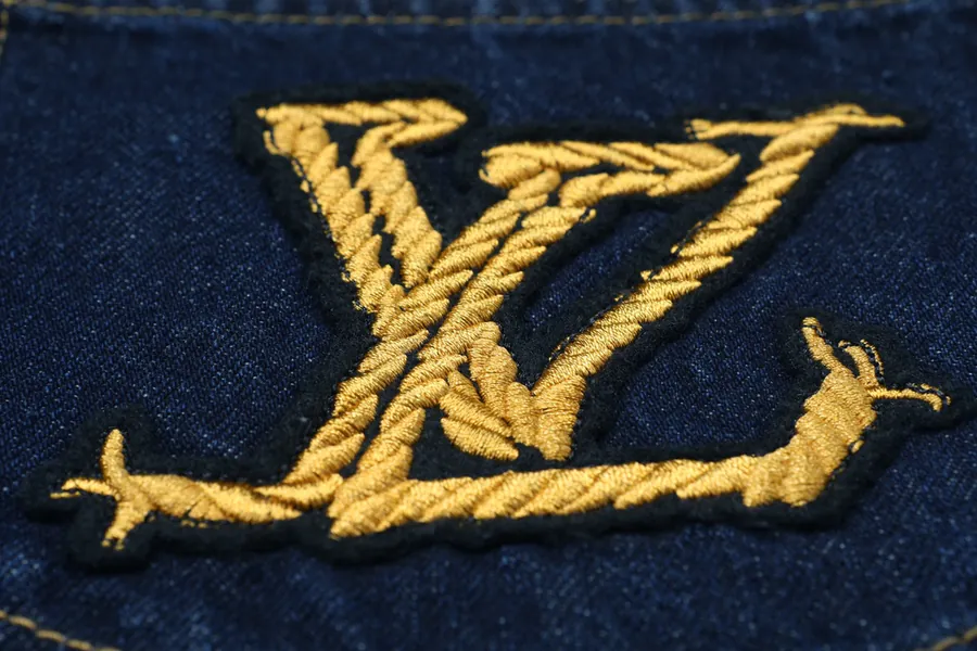 1V Synchronized Batch230 Denim Jeans with Wheat Letter Embroidery