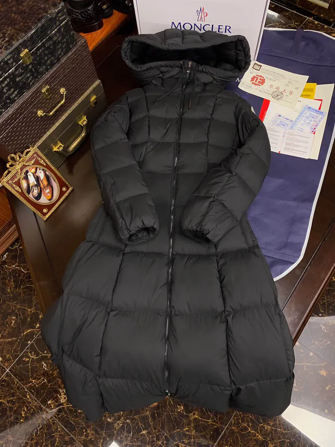 Moncler Premium Down Jacket with Perfect Fit