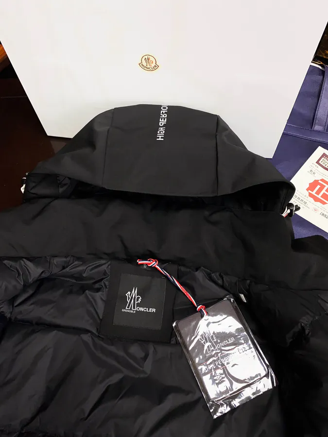 Premium Down Ski Jacket Moncler, Black & White, Hooded Outdoor