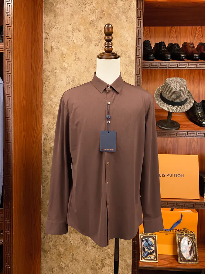 1V Luggage Premium Men's Shirt with Grained Calfskin Fabric