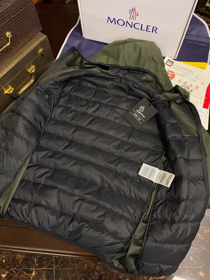 Moncler Outdoor Jacket Lightweight and Warm