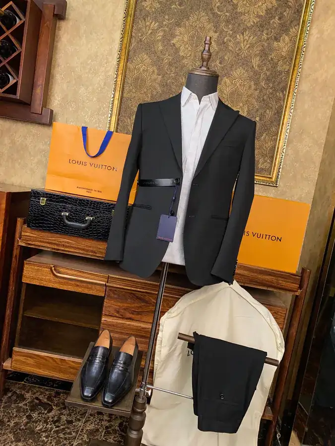 1V Armani Men's Premium Suit Set