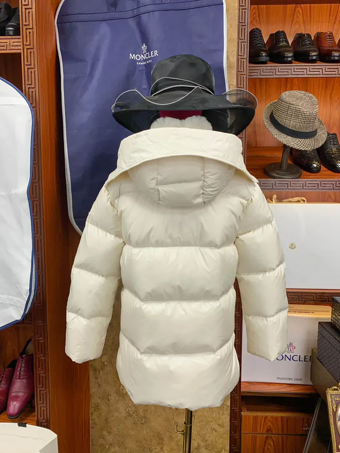 Moncler Autumn Winter New Fur Coat