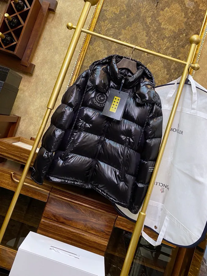 Moncler x Hiroshi Fujiwara Collaboration Earth Pattern情侣连帽羽绒服