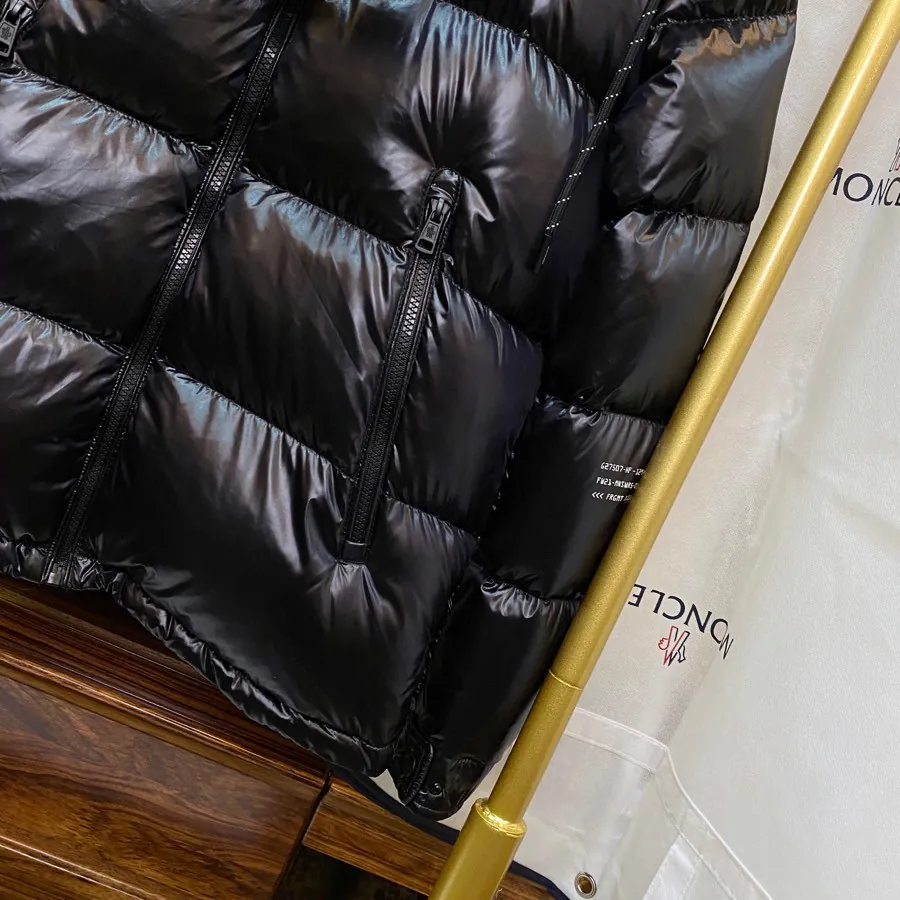 Moncler x Hiroshi Fujiwara Collaboration Earth Pattern情侣连帽羽绒服