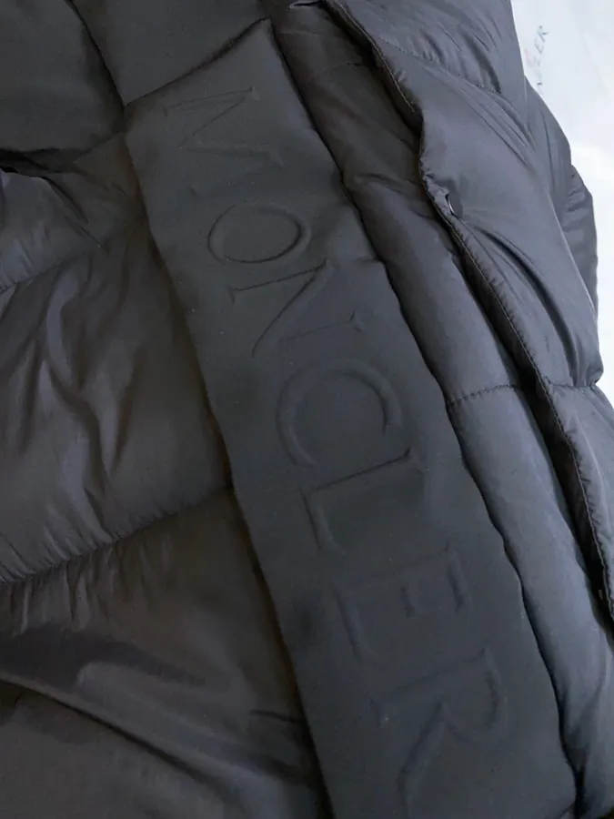 Moncler Madeira Men's Down Jacket with 3D Embossed Lettering