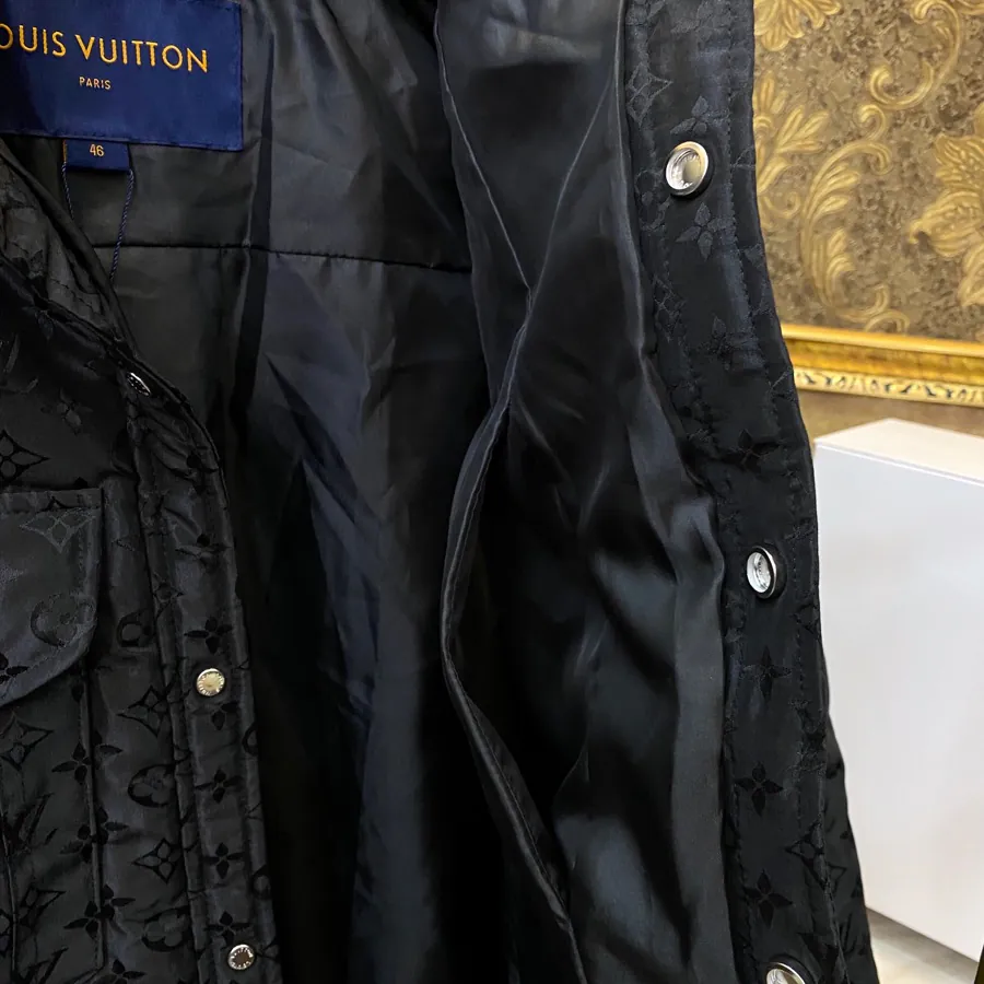 Loui Vuitt0n Winter Coat with Vintage Flair