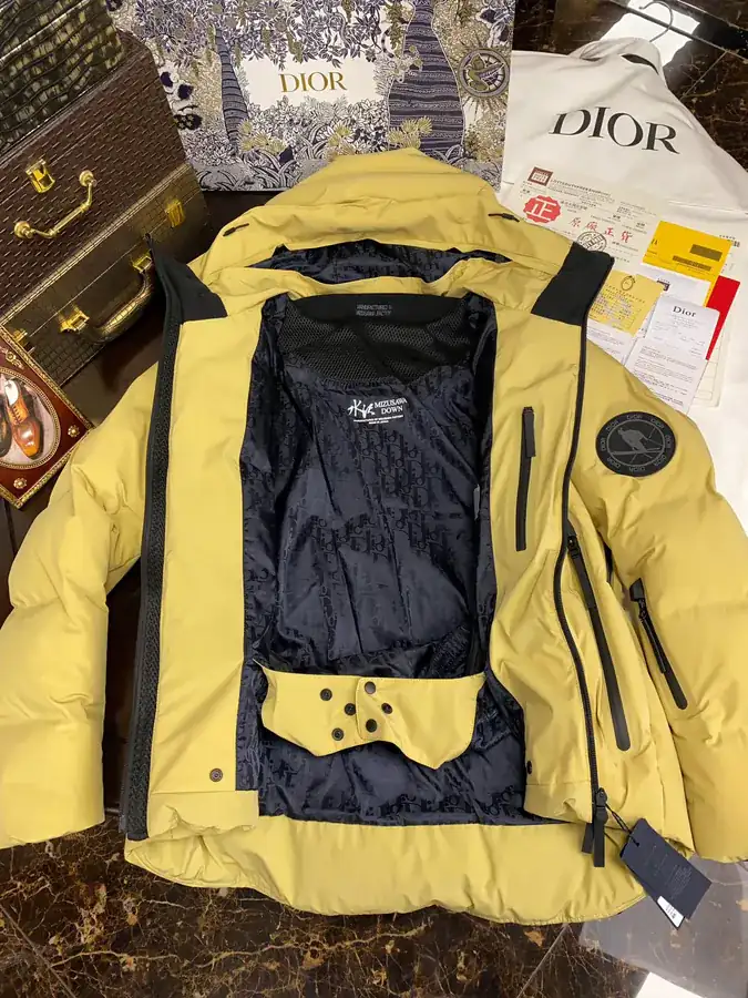 Premium Ski Jacket Collaboration with Di0r, High Quality Craftsmanship