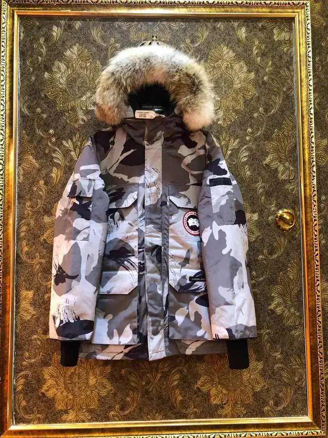 Canada Goose Far East 08 Series Down Jacket Unisex, Removable Fur Collar