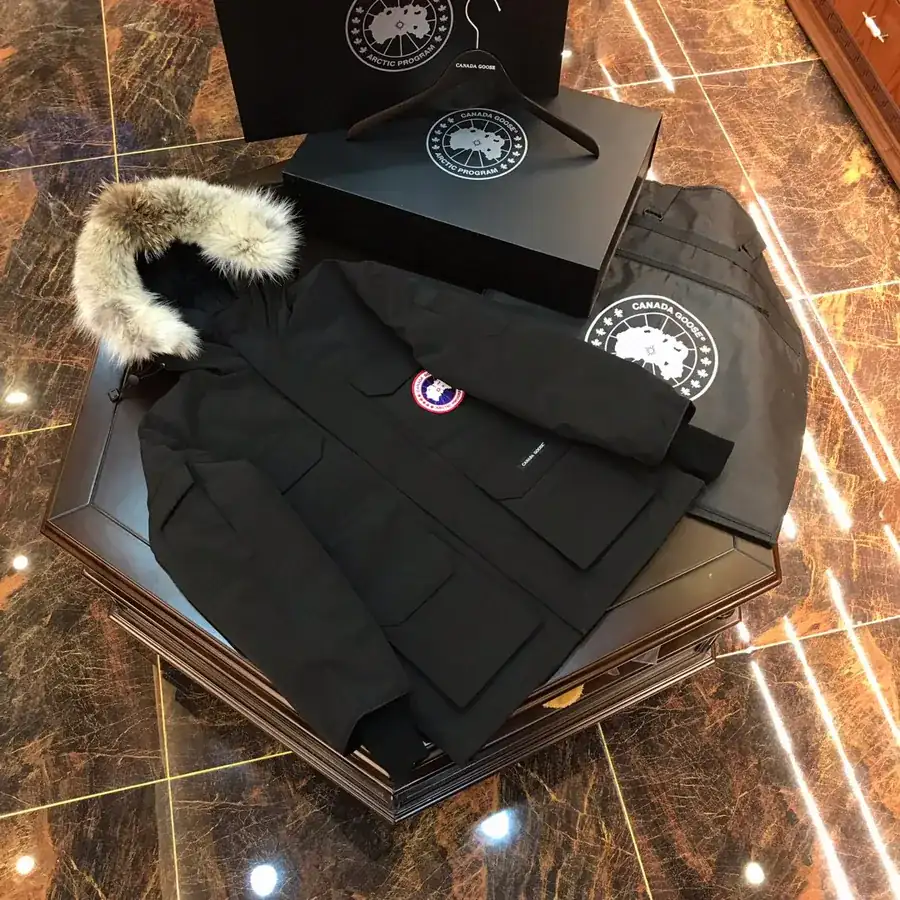 Canada Goose Far East 08 Series Classic Black Down Jacket