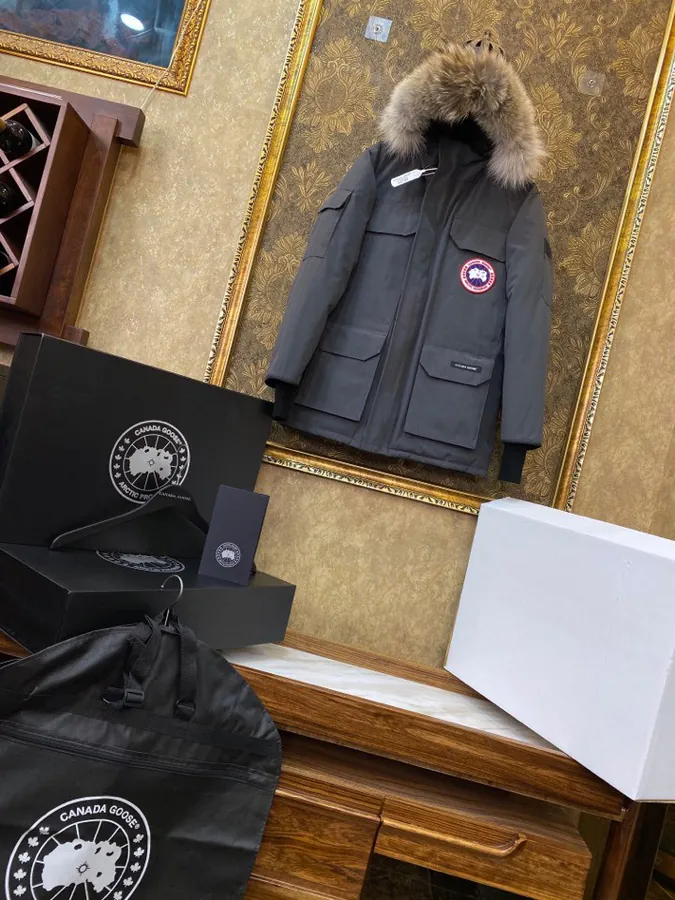 Canada Goose Far East 08 Series Down Jacket