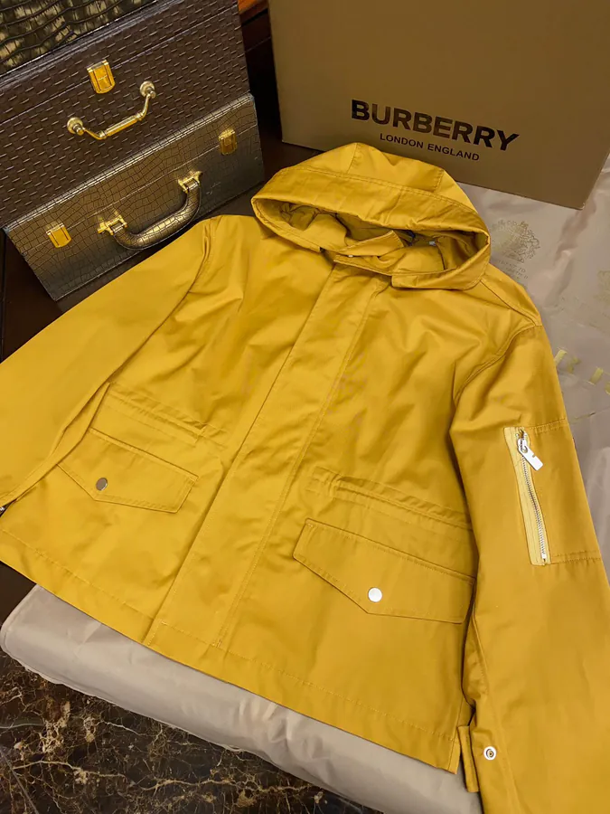Barbour Early Autumn New Collection Hooded Jacket