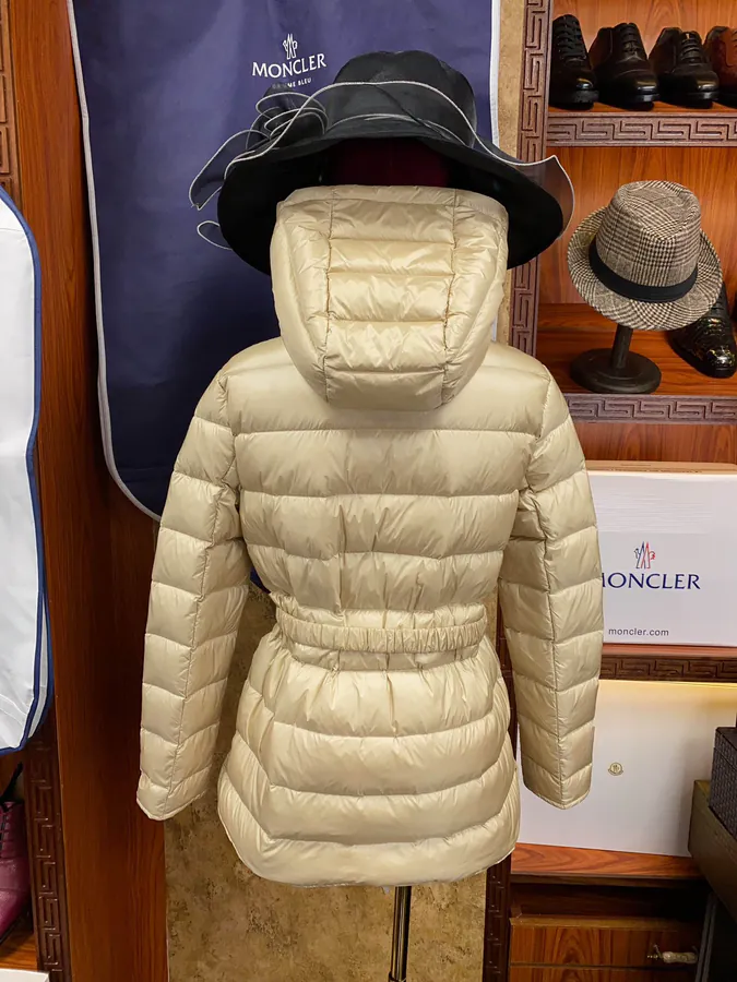 Argenno Women's Lightweight Down Jacket with Adjustable Waistband