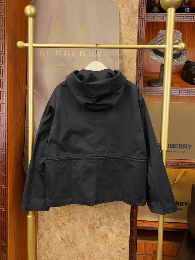 Barbour Early Autumn New Collection Hooded Jacket