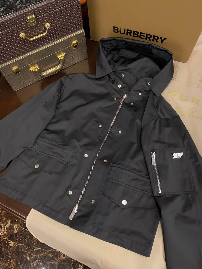 Barbour Early Autumn New Collection Hooded Jacket