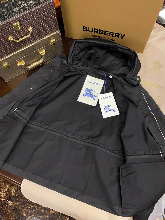 Barbour Early Autumn New Collection Hooded Jacket