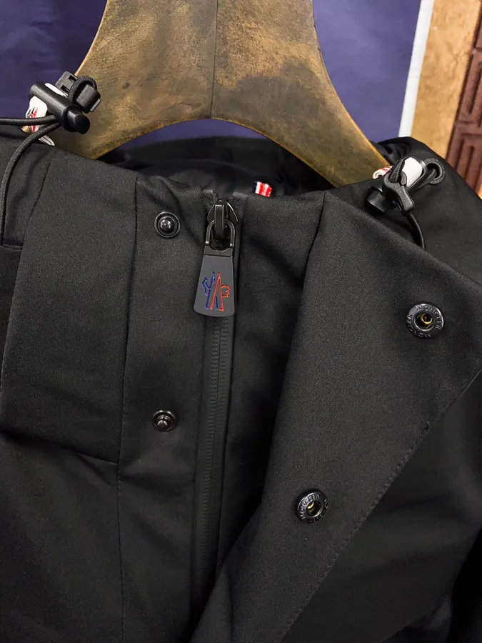 Moncler Ski Jacket Premium Quality, Black and Navy Blue, 95% Down Fill
