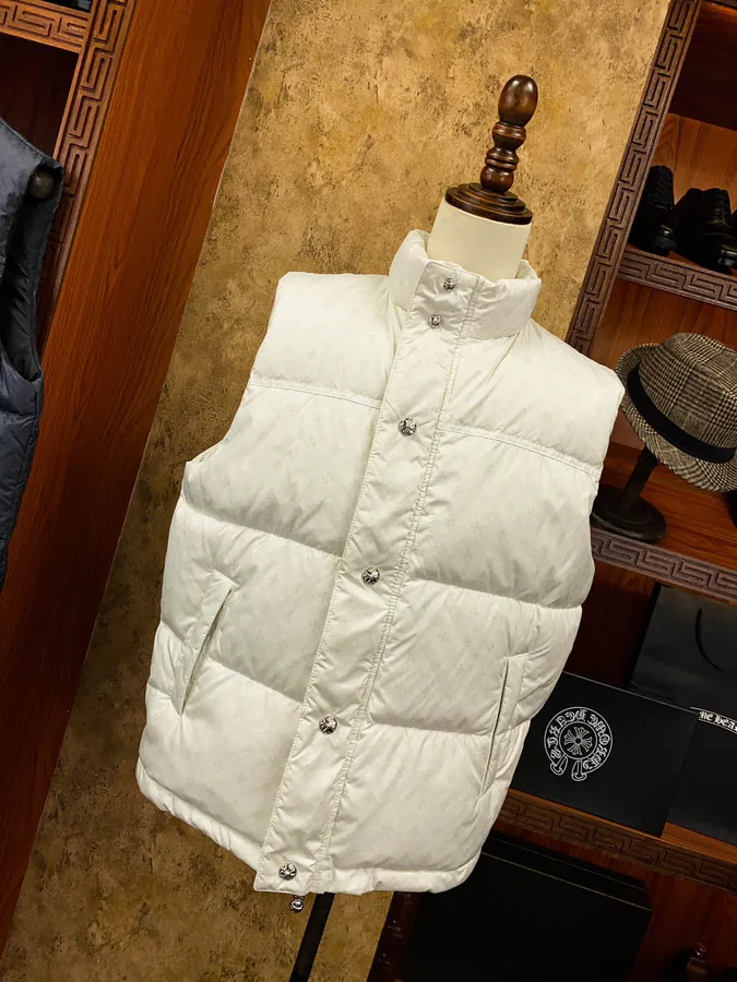 Come Hearts Dark Pattern Down Vest