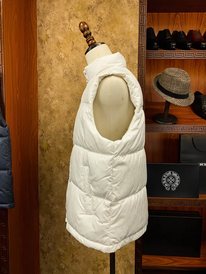 Come Hearts Dark Pattern Down Vest