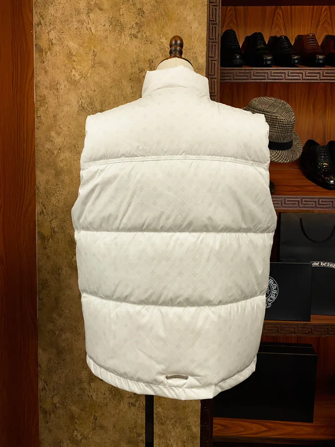 Come Hearts Dark Pattern Down Vest