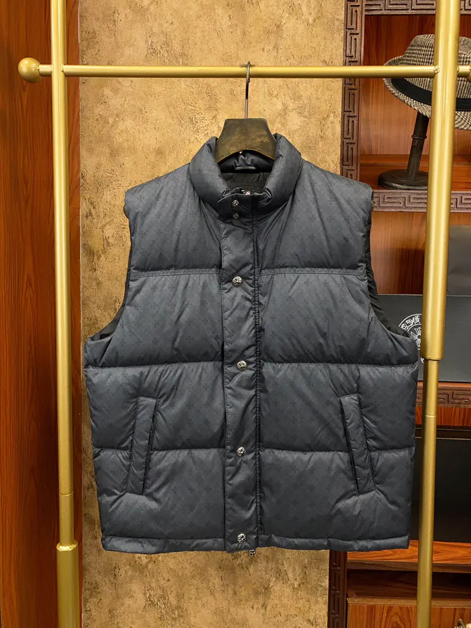 Come Hearts Dark Pattern Down Vest
