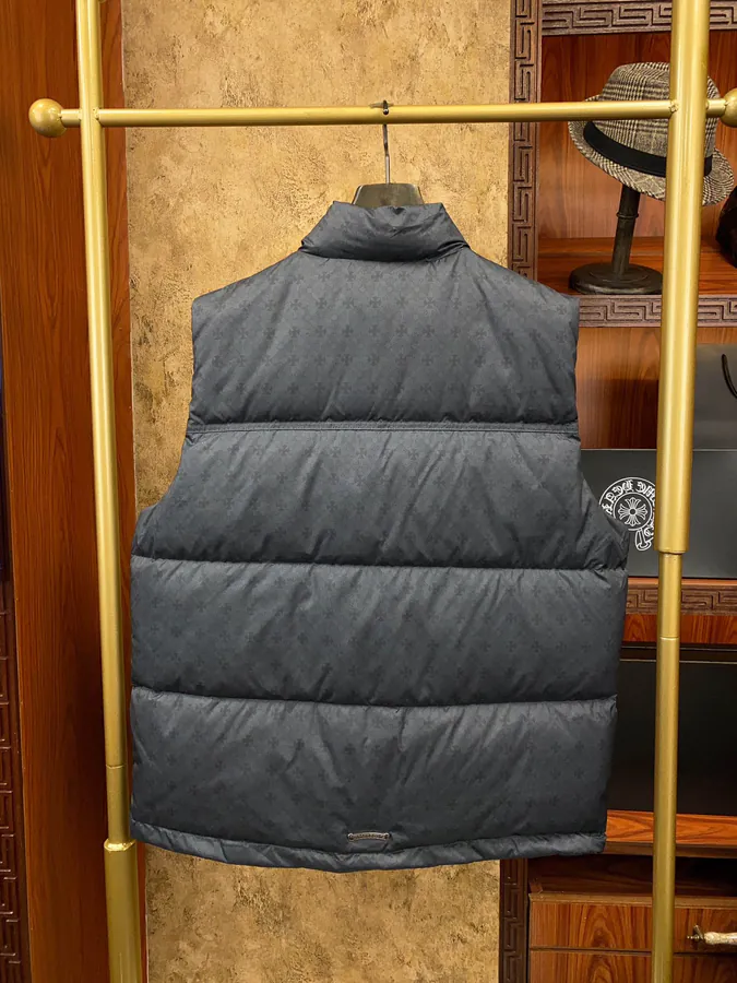 Come Hearts Dark Pattern Down Vest