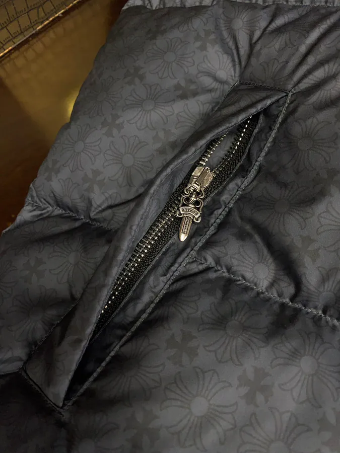 Come Hearts Dark Pattern Down Vest