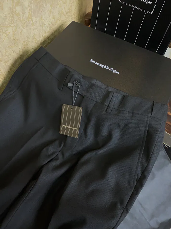 Apparel visual reference image