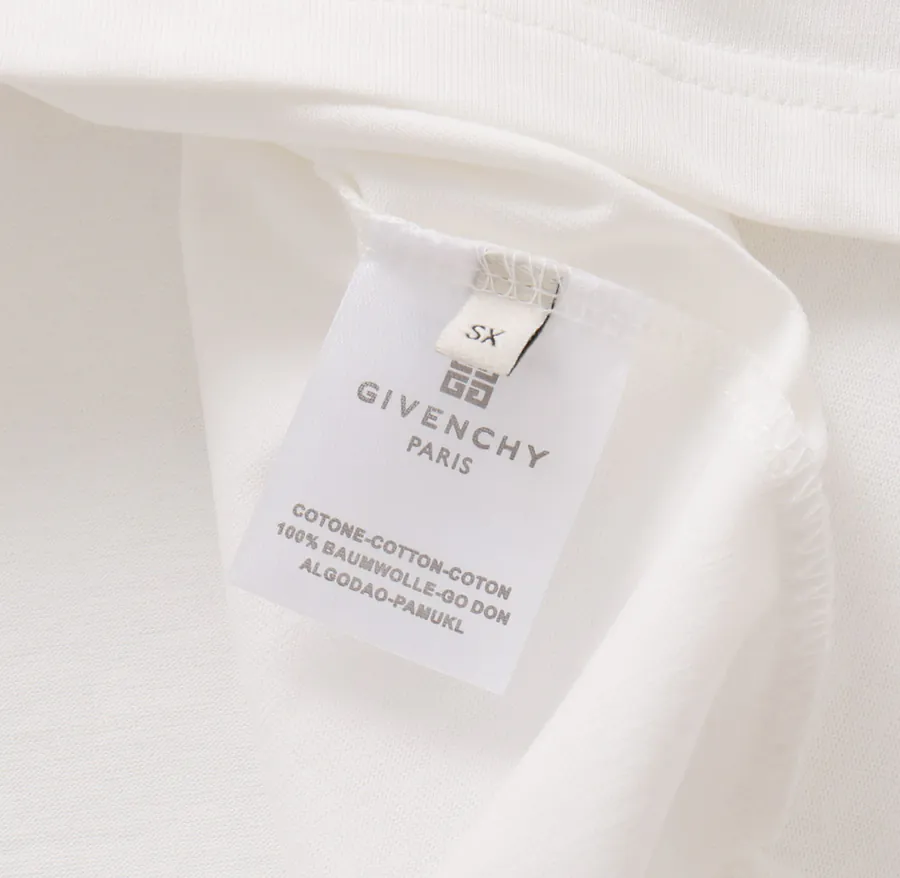 GIVENCHY Star Print Short Sleeve T Shirt with Oversized Fit