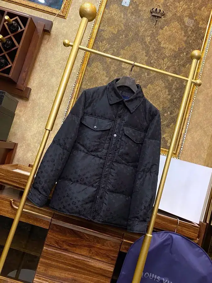 Loui Vuitt0n Premium Down Jacket