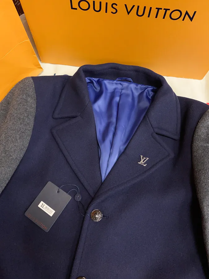 Boss Recommendation: 1V Luggage Men's Premium Leisure Suit