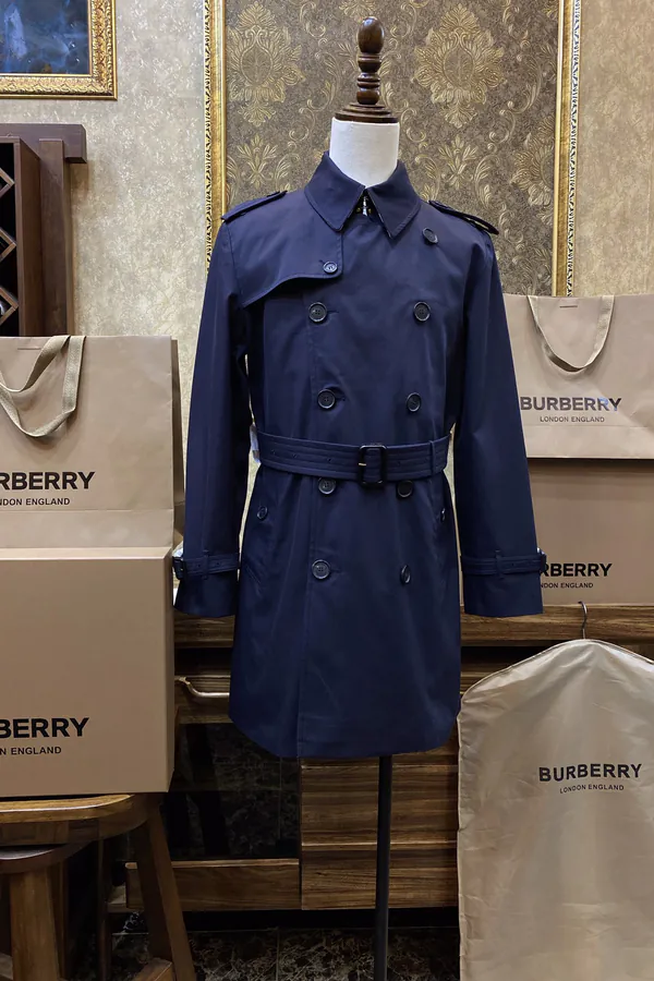 Burberry桑德林汉姆系列 Navy Blue Men's Overcoat