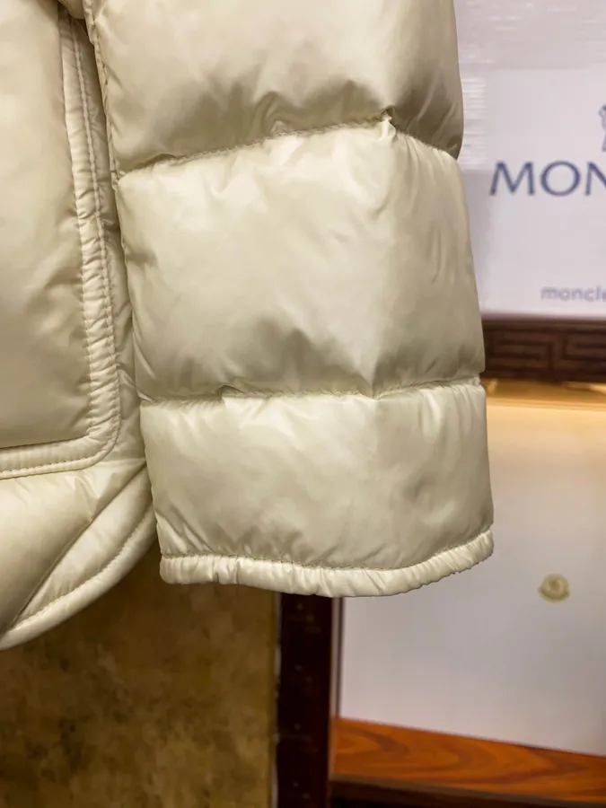 Argenno Women's Lightweight Down Coat with Adjustable Waistband
