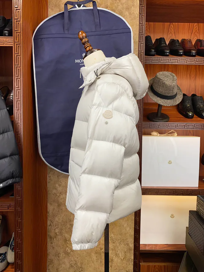 Moncler Men's and Women's Jacket Premium Quality