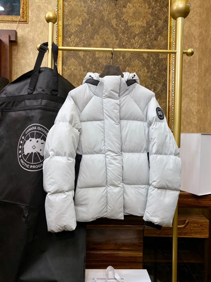 Canada Goose Men's and Women's Down Jacket