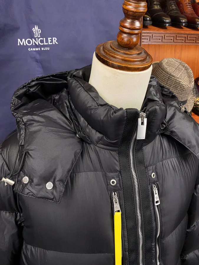 Moncler Men's and Women's Jacket Grey and Black Classic Design