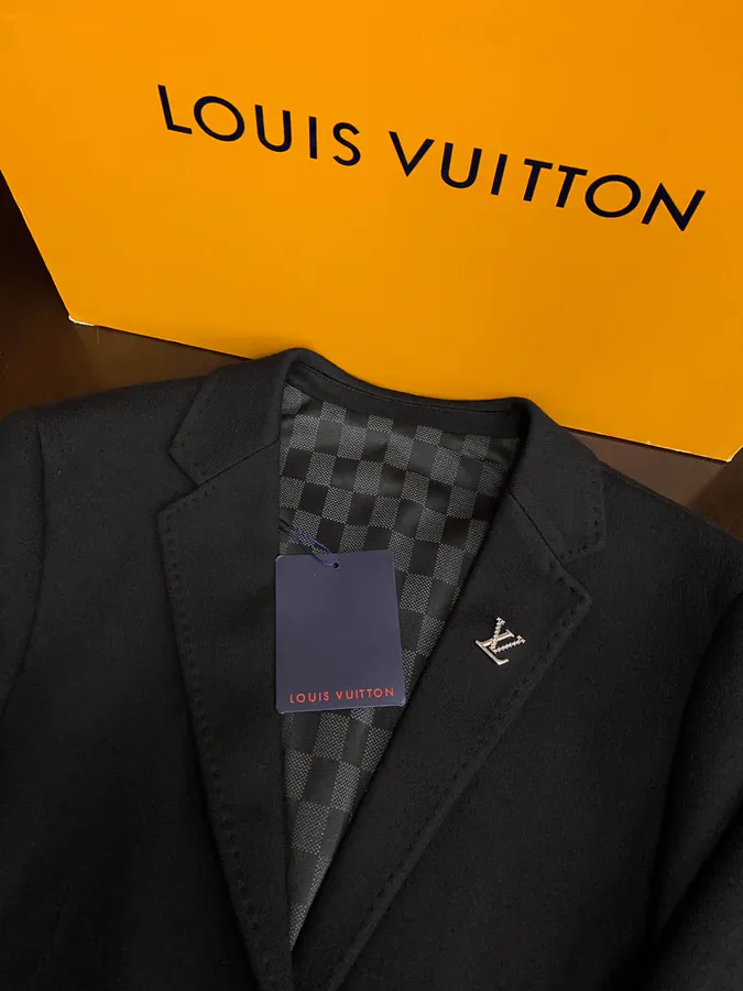 1V New Leisure Suit Premium Quality