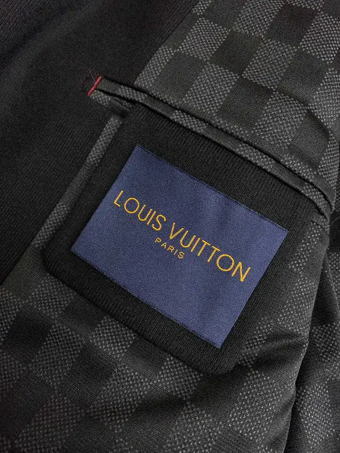1V New Leisure Suit Premium Quality