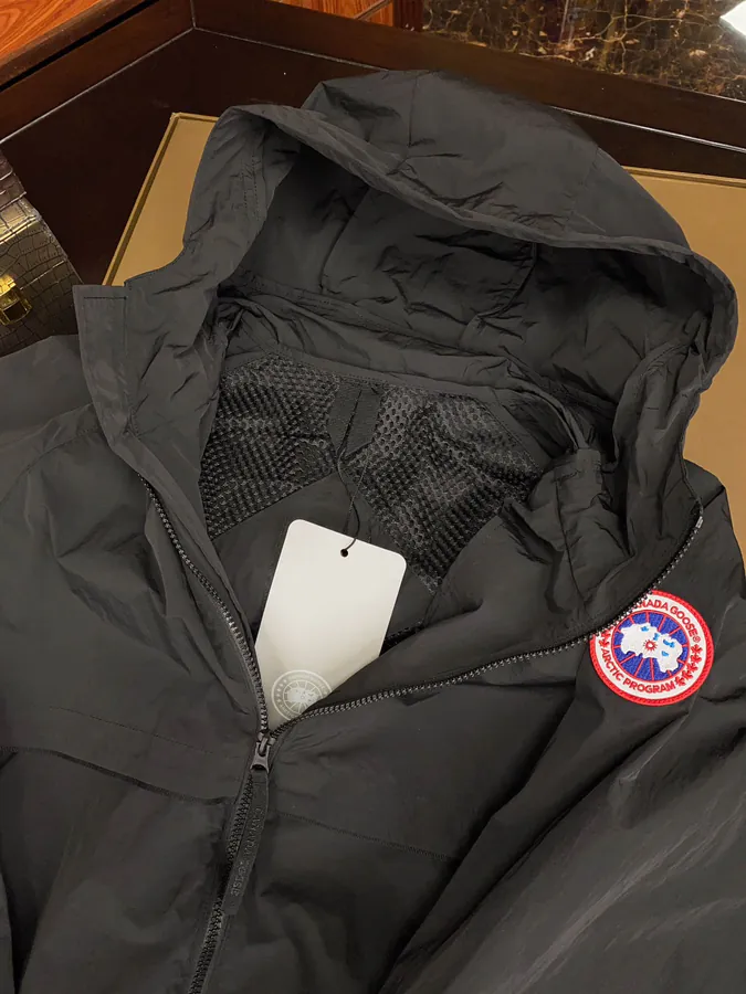 ARC TERYX Lightweight Urban Outdoor Hoodie