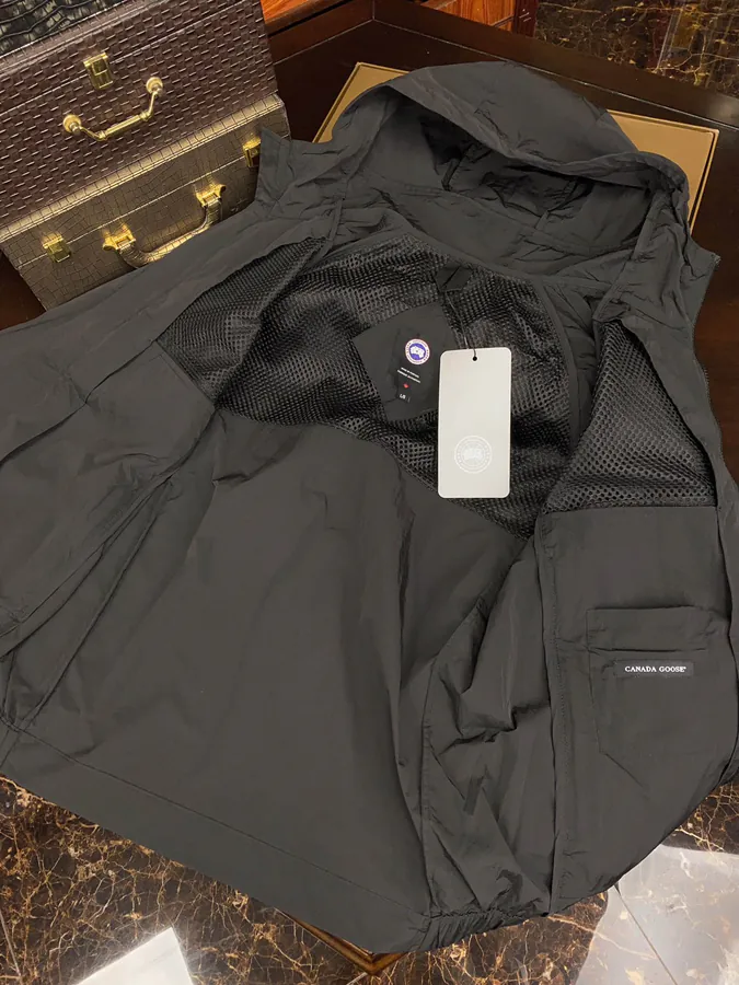 ARC TERYX Lightweight Urban Outdoor Hoodie