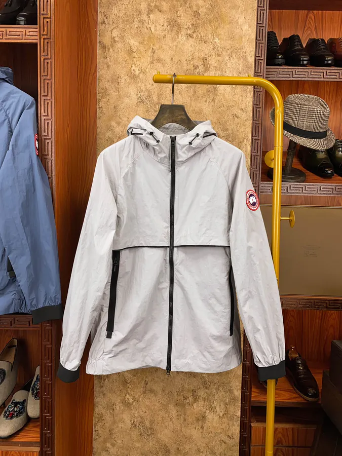 Arc Teryx Lightweight Urban Outdoor Hoodie