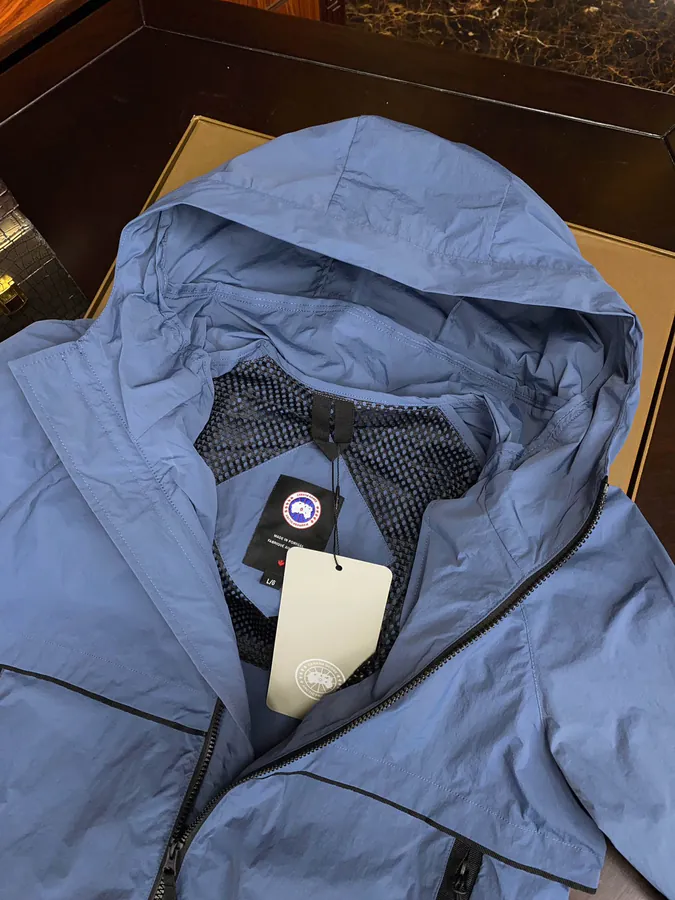 ARC TERYX Urban Outdoor Hoodie Lightweight and Durable