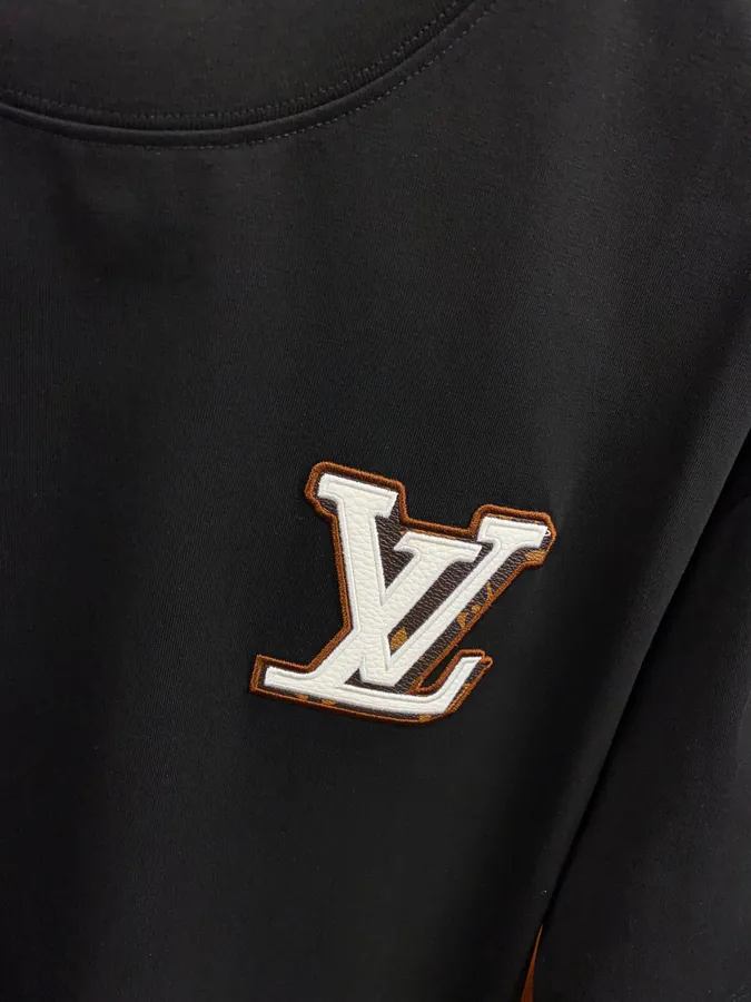 1V Leather Brand Stylish Short Sleeve for Men and Women