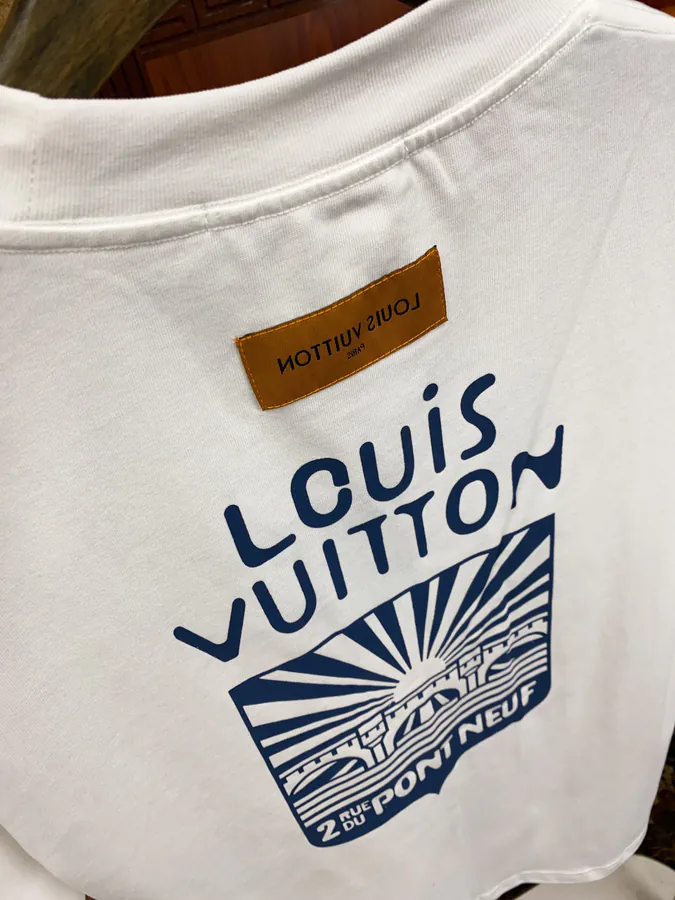 1V Luggage Brand Trendy Short Sleeve for Men and Women