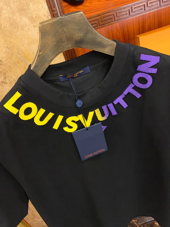 1V Luggage Brand Trendy Short Sleeve for Men and Women