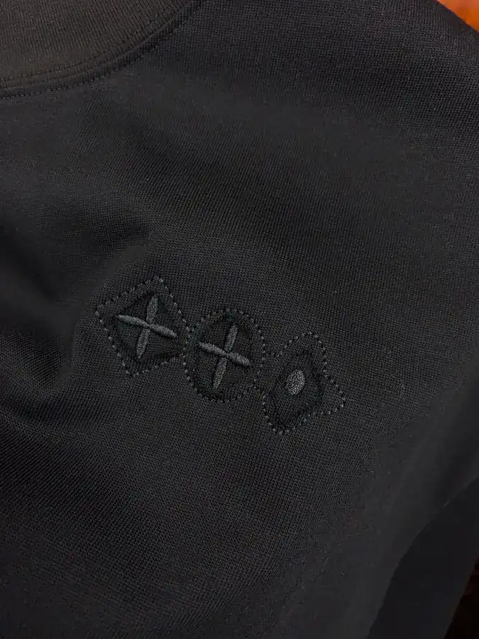 1V Luggage Stylish and Modern Short Sleeve for Men and Women