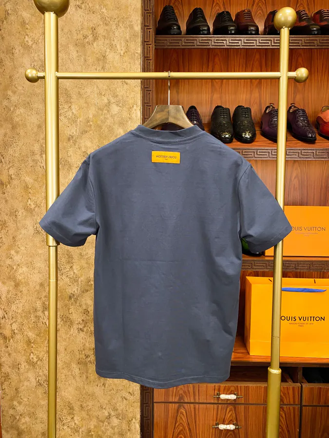 New Arrival! 1V Luggage Stylish and Trendy Unisex Short Sleeve
