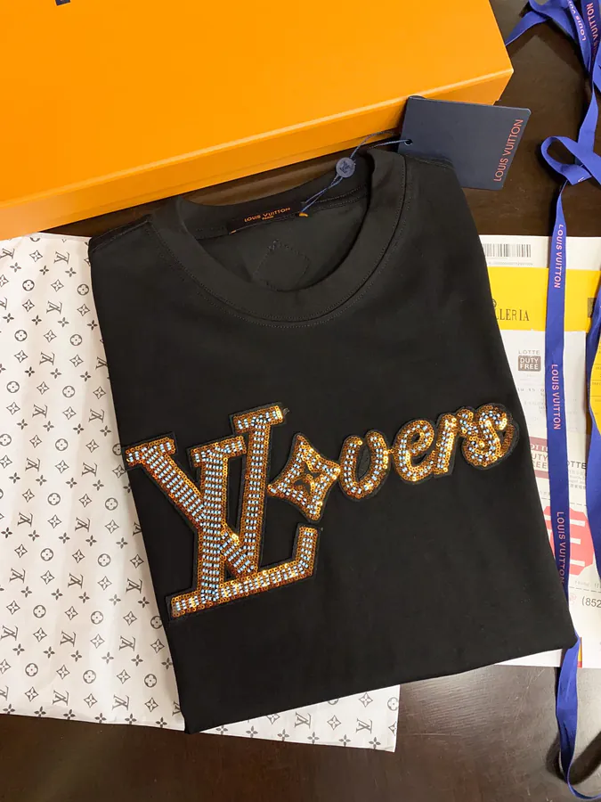 New Arrival! 1V Luggage Stylish and Modern Unisex Short Sleeve