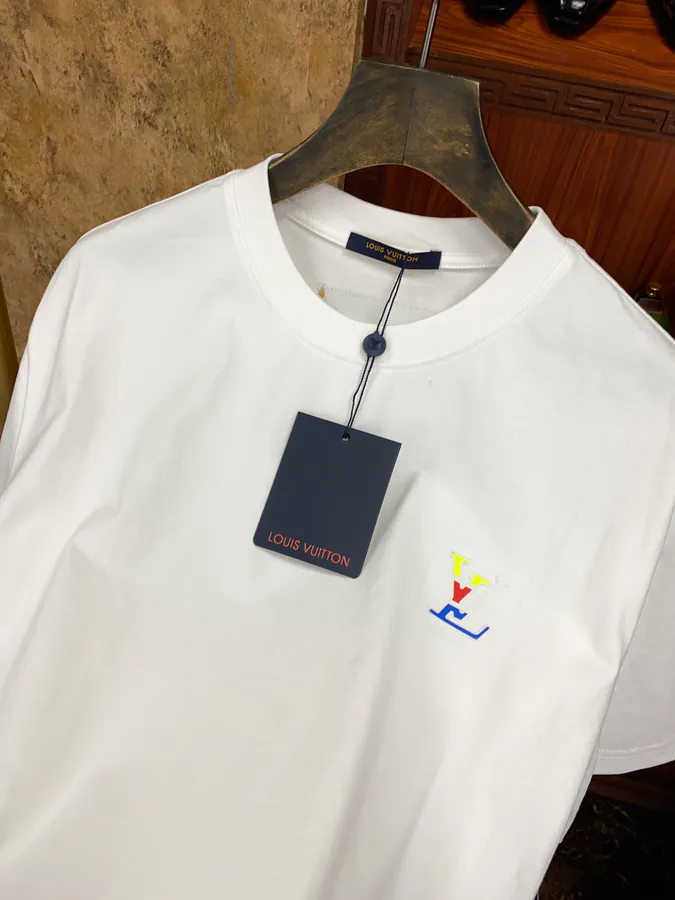 New Arrival! 1V Luggage Stylish and Modern Unisex Short Sleeve